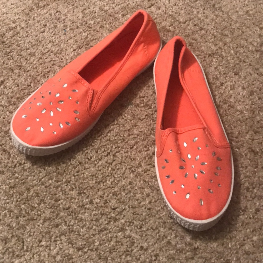 Coral Flats with Athletic Sole size 8